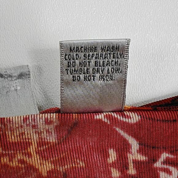 Chico's Travelers Asian Inspired Top Size Large / 2 Red Asymmetrical Hem Stretch - Picture 6 of 6